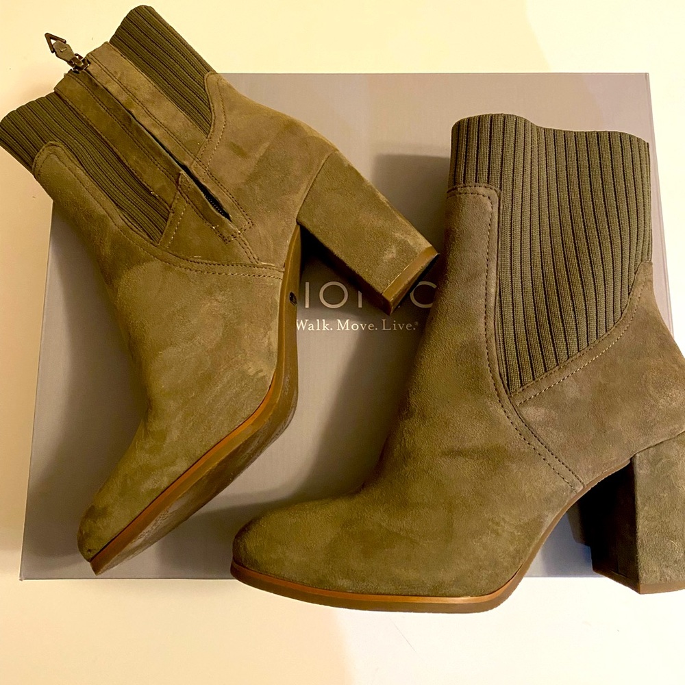 Vionic Kaylee Ankle Boot